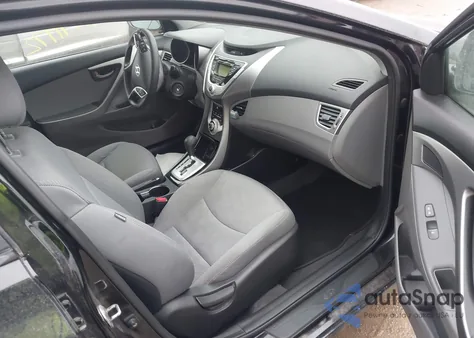 2011 Hyundai Elantra Gls z USA, uszkodzony, nr VIN 5NPDH4AE2BH006075